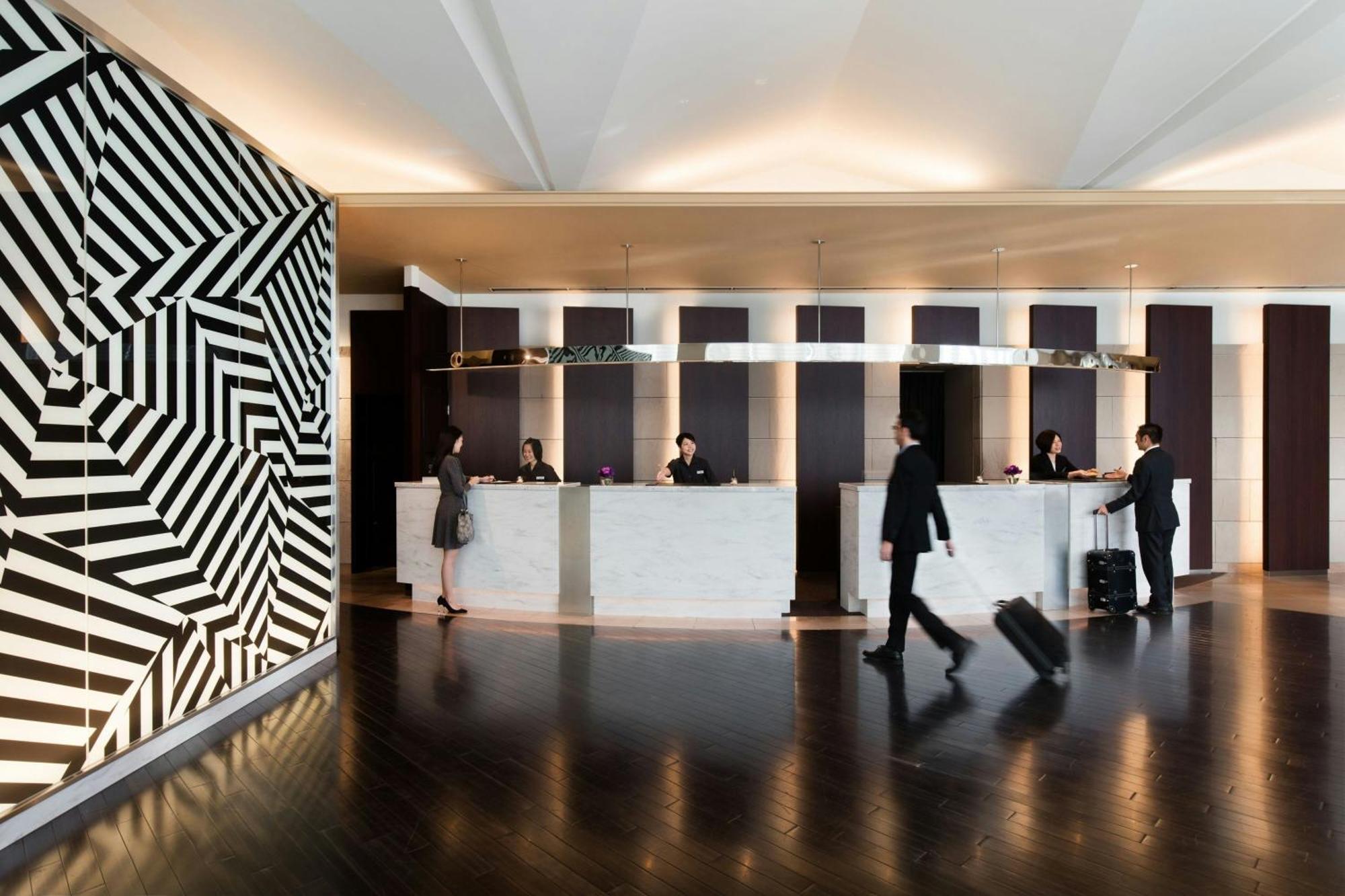 Hotel Courtyard By Marriott Shin-Osaka Station Esterno foto