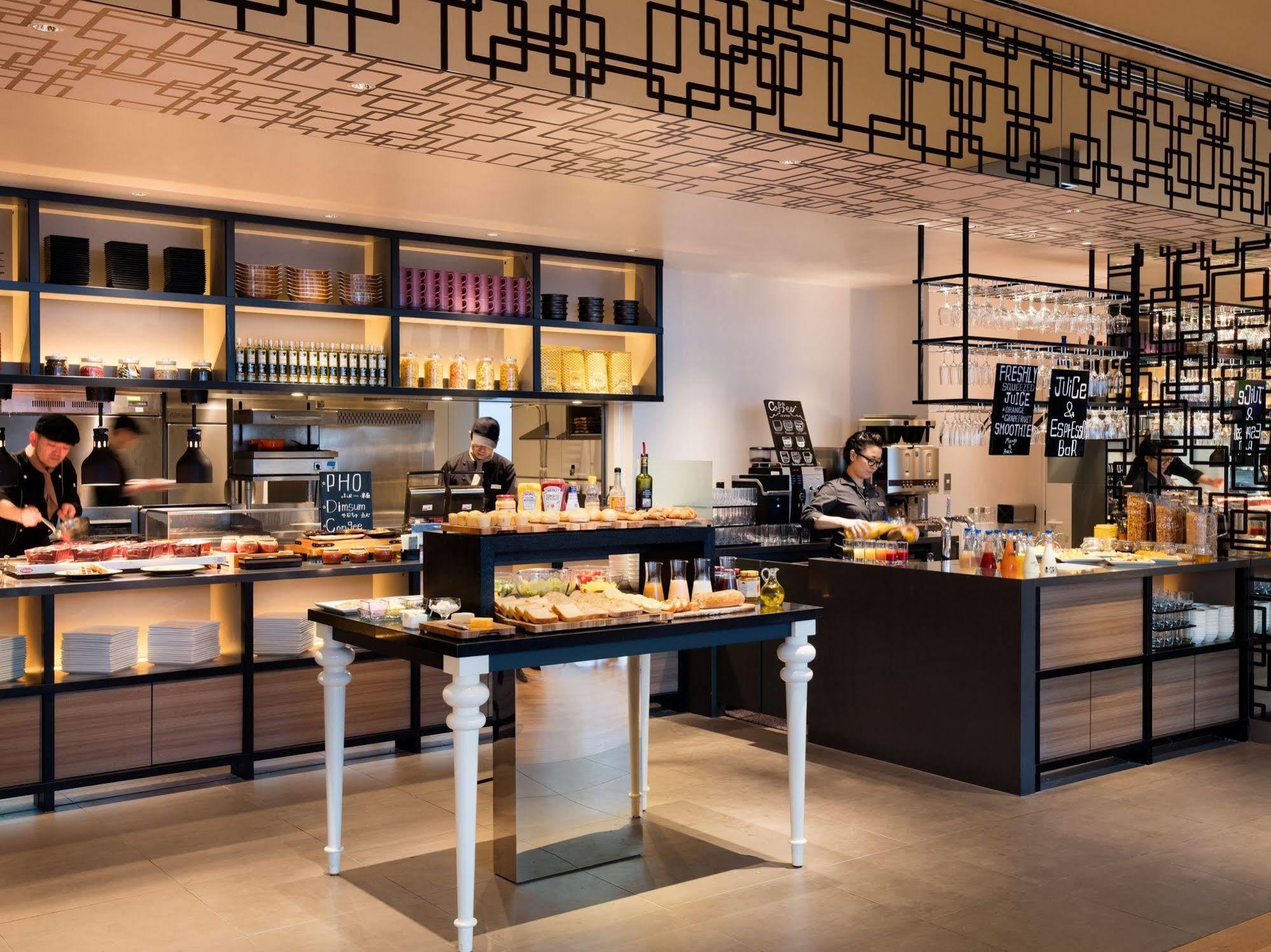 Hotel Courtyard By Marriott Shin-Osaka Station Esterno foto The restaurant