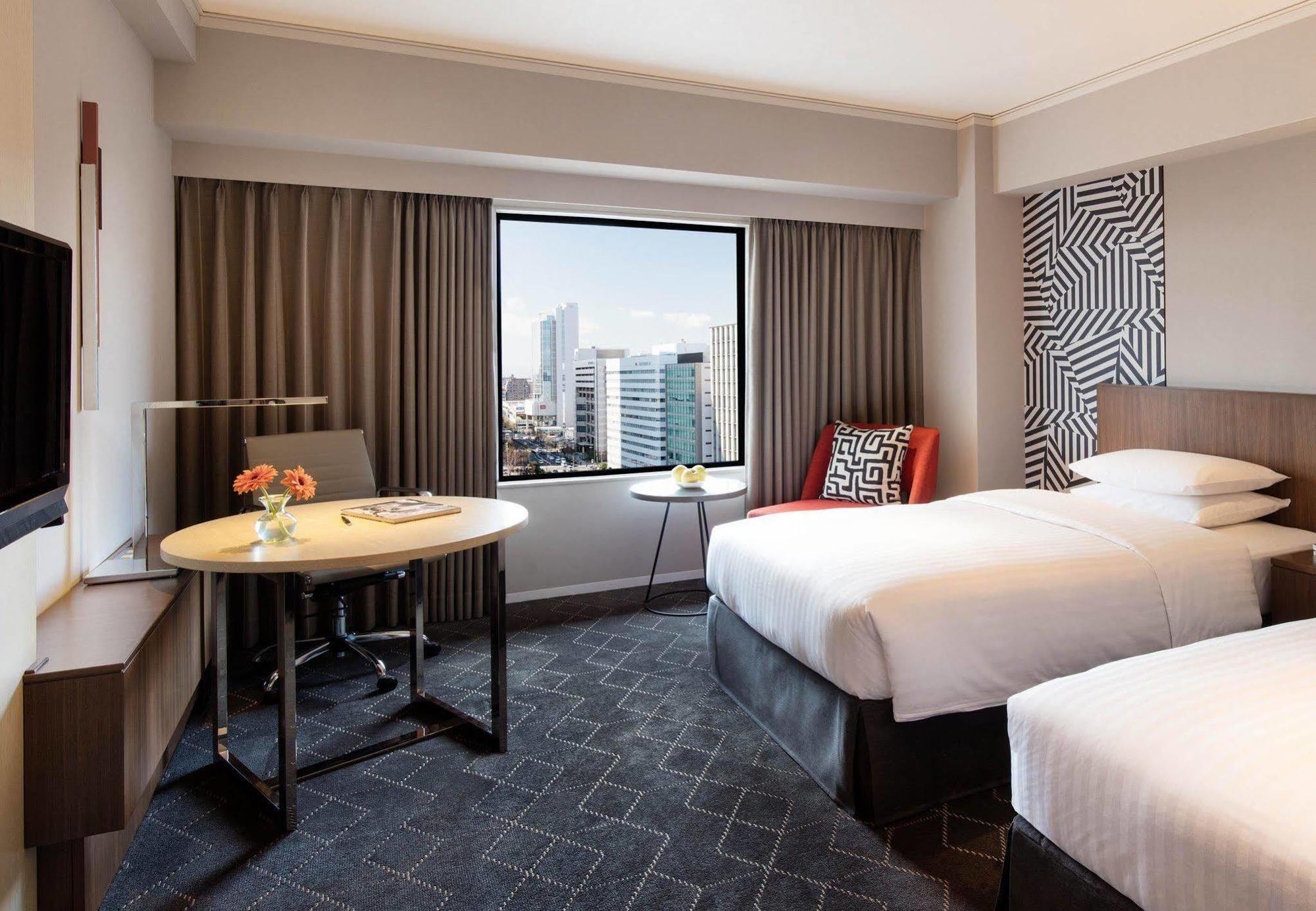 Hotel Courtyard By Marriott Shin-Osaka Station Esterno foto Deluxe Room